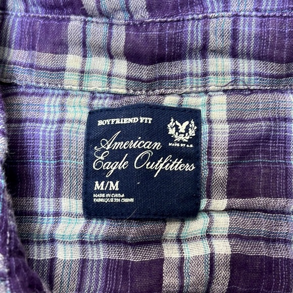 Assortment of 3 Button Downs - Picture 8 of 11